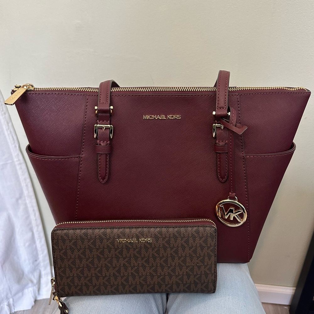 Michael Kors Tote & Wallet